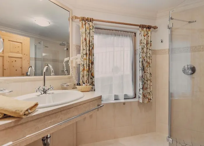 فندق Tanzer ايشجل