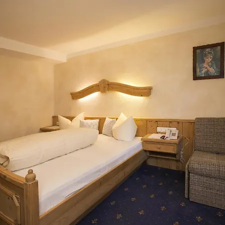 Tanzer Hotel