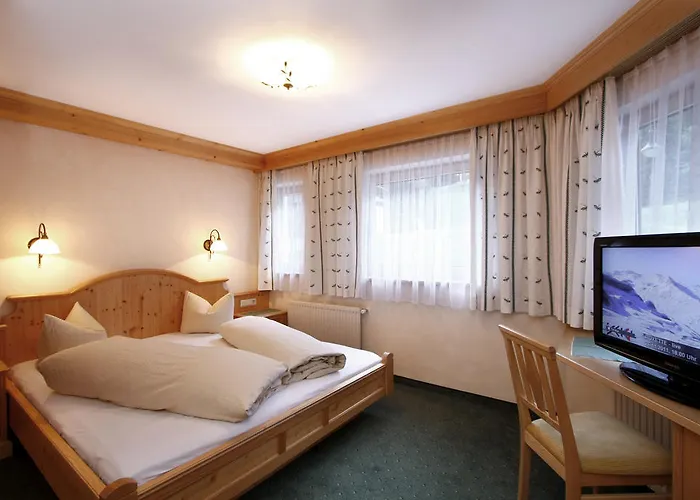 Tanzer 3* ايشجل