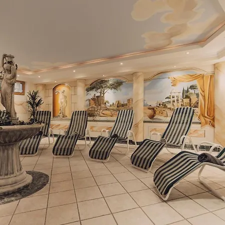 Tanzer Hotel